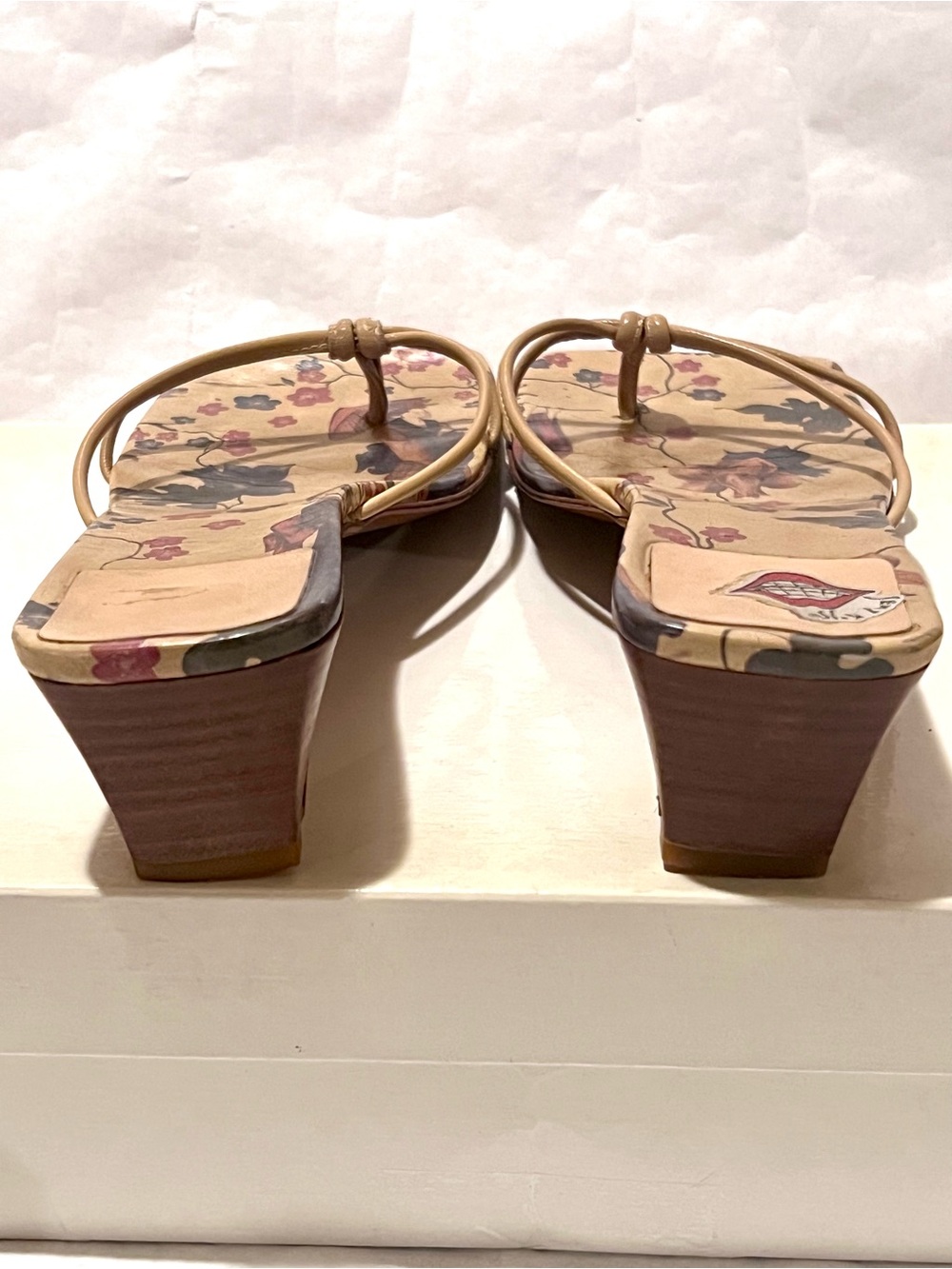 Sexy Kiss Leather Thong Sandals Size 40 Cinese/Camel - Picture 7 of 11